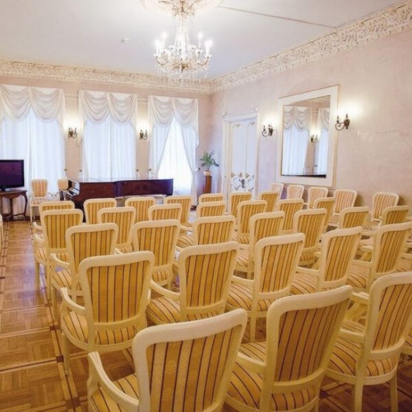 Концерт «Тебя ж, как первую любовь, России сердце не забудет» в Доме-музее Ермоловой 