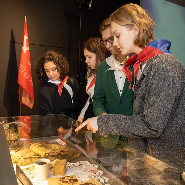 Выставка «Хранители времени» в Музее Победы