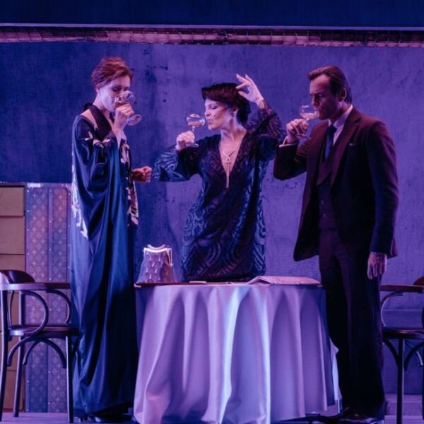 Спектакль «Без Есенина» Театра Кашемир