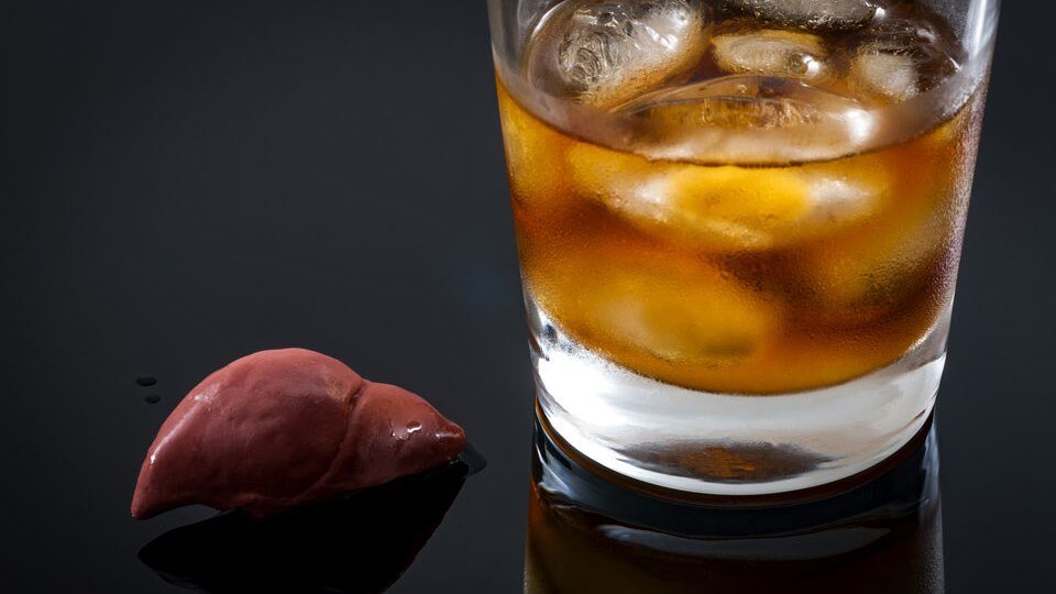 Алкогольный гепатит