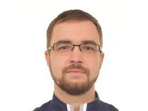 Максим Наумов