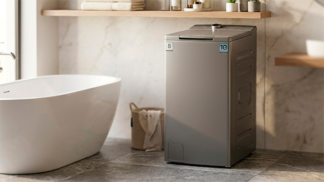 Midea MF100T80BS. Фото: Татьяна Фадеева / Нейросеть