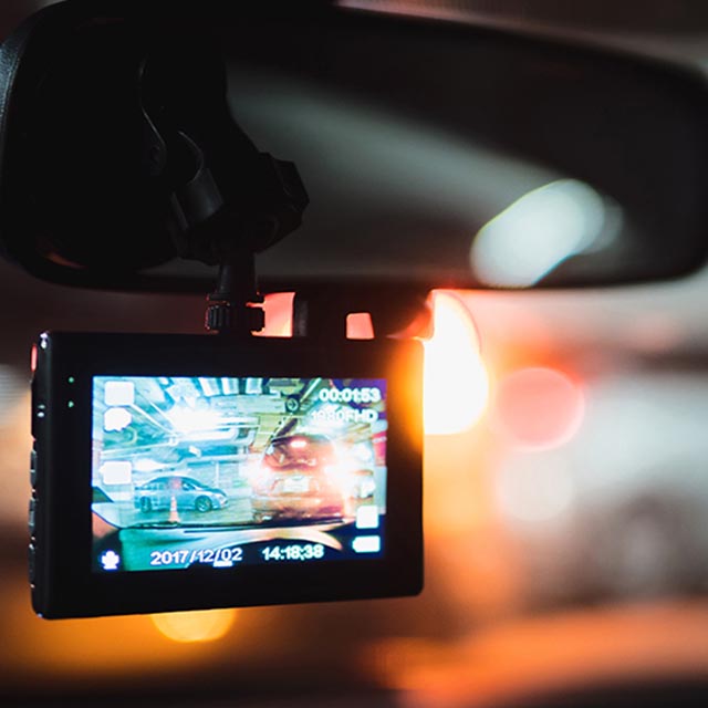 Лучшие видеорегистраторы с GPS-модулем