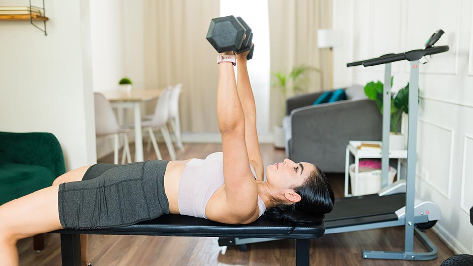 23 лучших спортивных скамьи в 2025 году