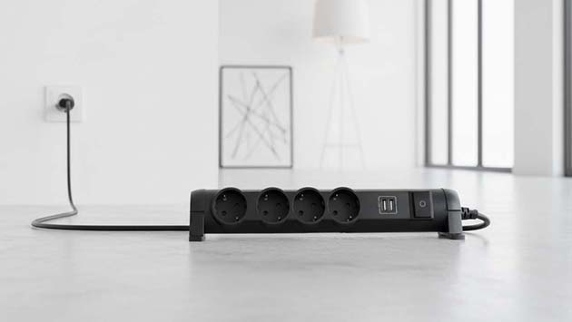 Legrand 694616. Фото: Ян Ляпин / Нейросеть