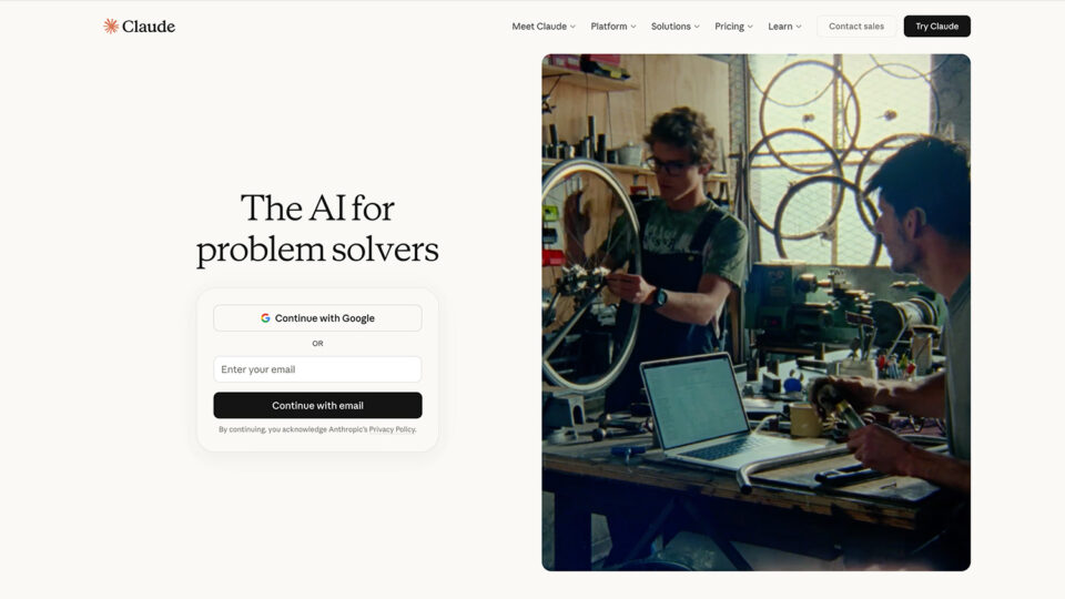 Скриншот сайта Claude