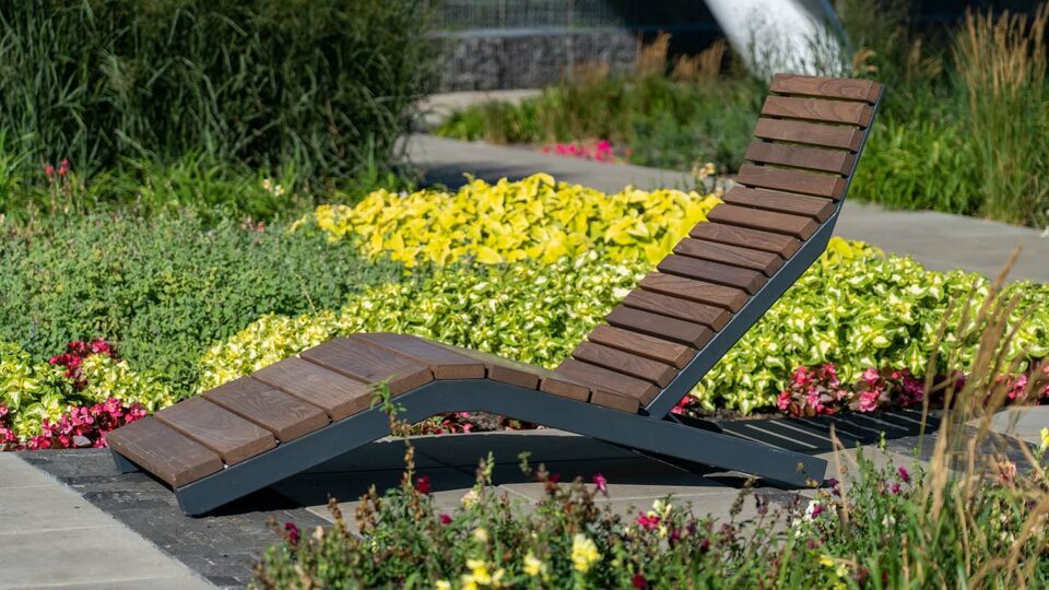 Лежак. Фото: sommthink / Shutterstock / Fotodom