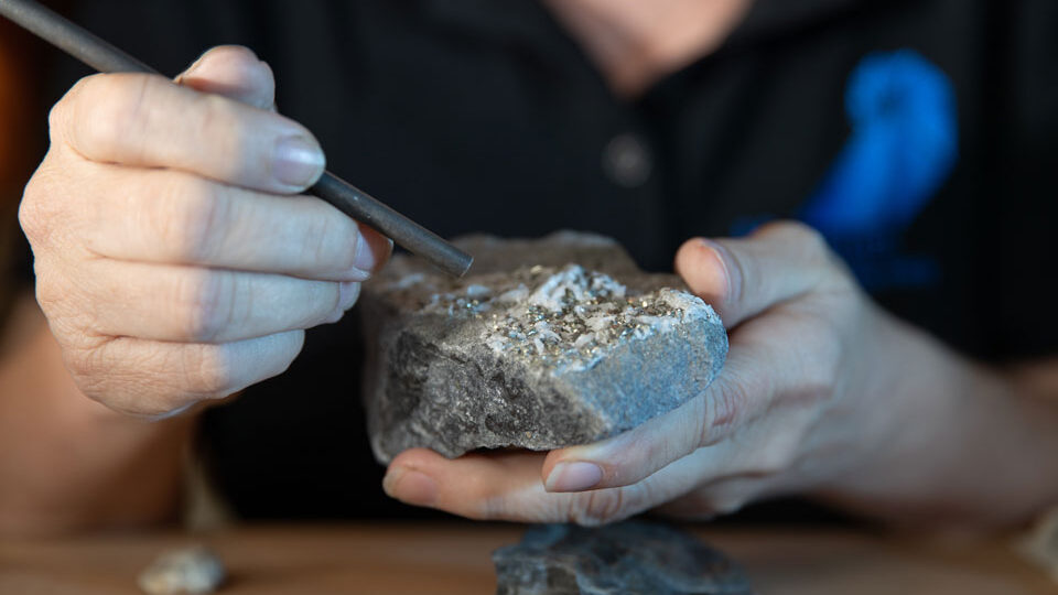 День геолога в 2026 году: история и традиции праздника