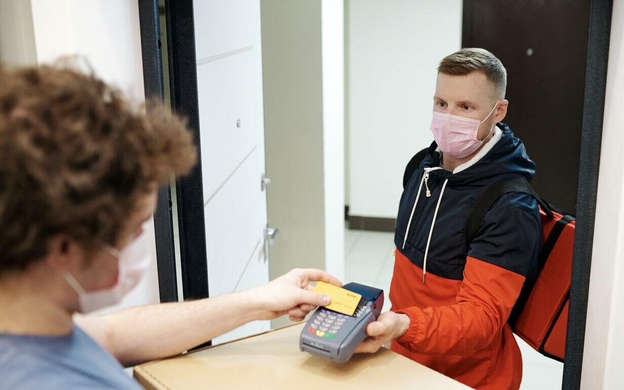 Как открыть бизнес по доставке еды