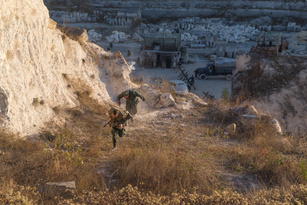 Как разменявшим 4-й десяток Плетневу и Бардукову удалось сыграть 20-летних в продолжении «Диверсанта»