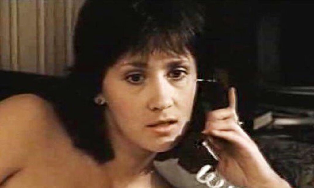 Бросила кино на пике славы, осталась без детей: как сейчас живет актриса Ирина Шмелева