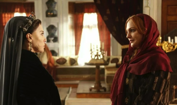 Как серебряный чайник спас Хюррем от изгнания и возможной казни