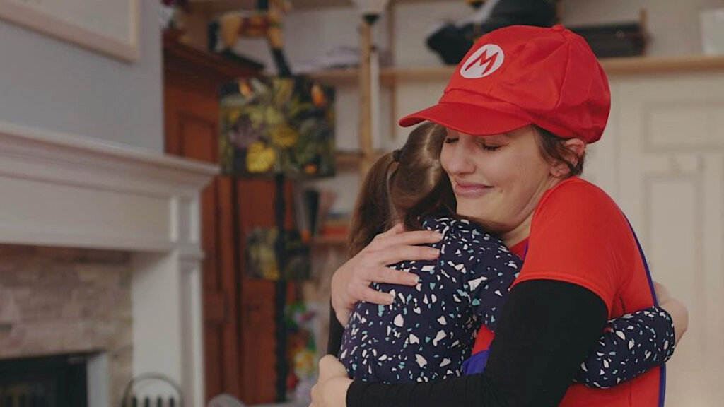 Мерьем Узерли очень скромно отметила день рождения старшей дочери