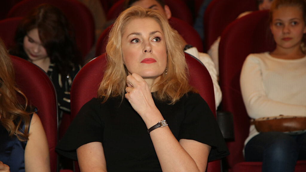 Родная сестра нанесла предательский удар по Марии Шукшиной