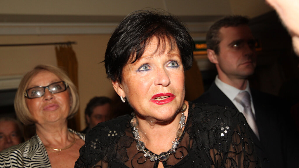 «Меня ничего не держит»: Наталья Фатеева из-за тяжелой болезни не может покинуть Россию