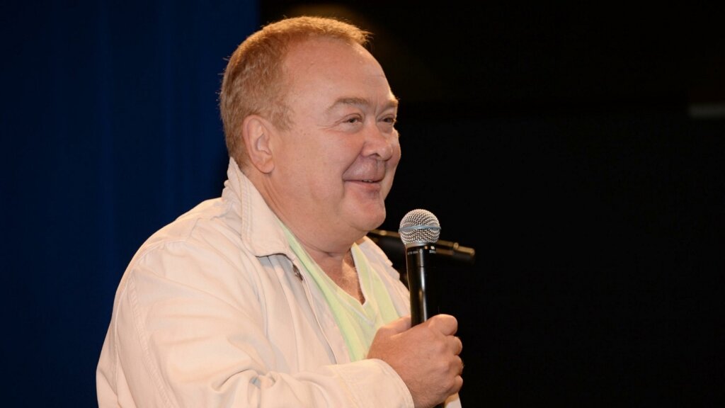 СМИ: 69-летний актер Сергей Проханов попал в больницу