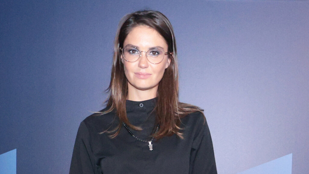 Агата Муцениеце вышла на связь после операции