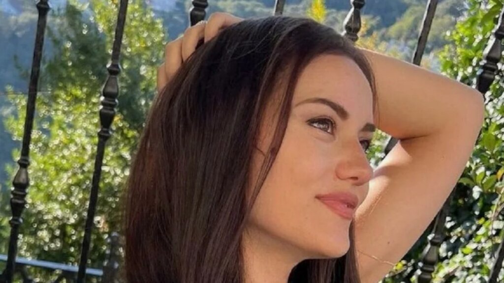 «Плохая мать и мусульманка»: Фахрие Эвджен жестко раскритиковали за празднование Хэллоуина