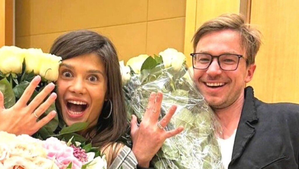 Стало известно, как на самом деле Саша Петров познакомился с женой