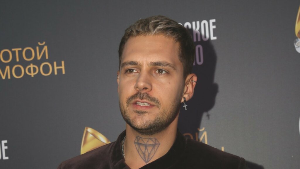 Милош Бикович женился на беременной подруге