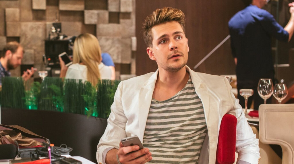 Украина напала на HBO за приглашение актера Милоша Биковича в новый сезон «Белого лотоса»