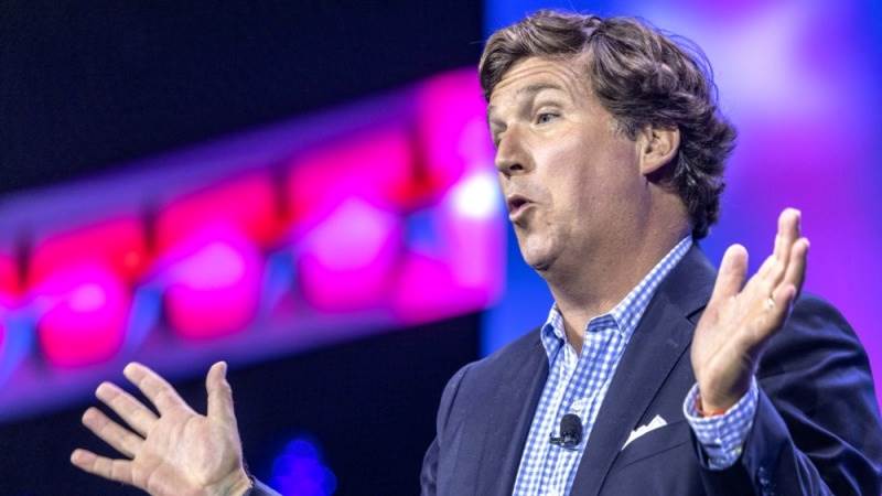 Сериал Такера Карлсона, который шокировал и вызвал панику в США и оставил его без работы