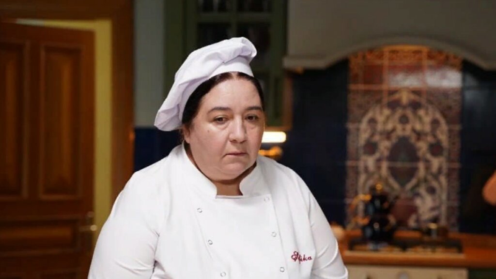 Тайна или забота о дочери: Почему Шефике из «Зимородка» против отношений Айшен и Абидина