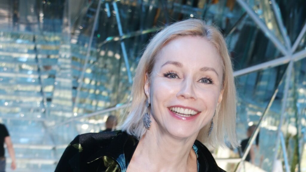 Марина Зудина сделала пластическую операцию как у Деми Мур