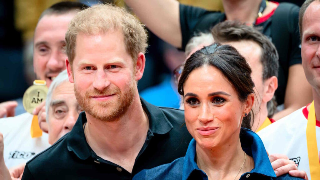 Королевские намеки: Меган Маркл хочет помириться с болеющей Кейт Миддлтон