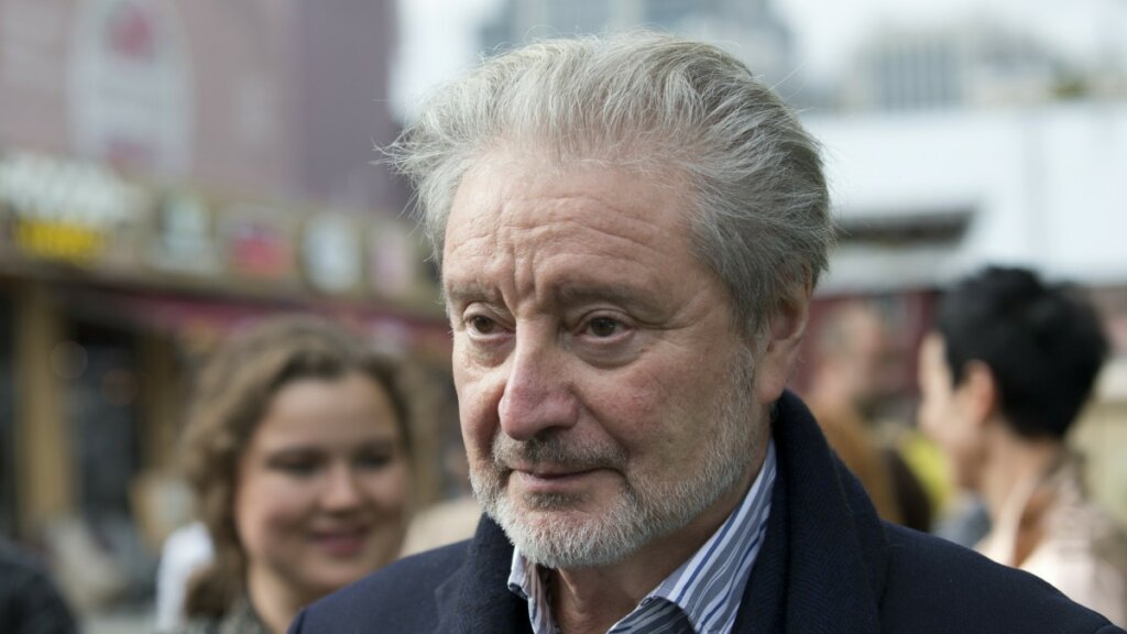 Вениамин Смехов и Иван Ургант получили оплеуху: вдова Булата Окуджавы в шоке