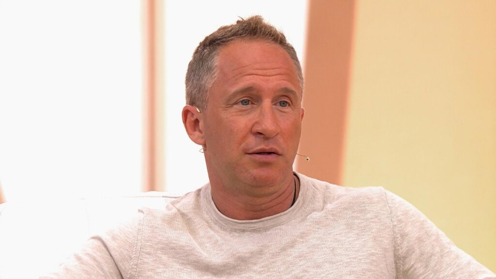 Оскар Кучера набросился на Дмитрия Назарова: «Таракан усатый, что ты несешь?»