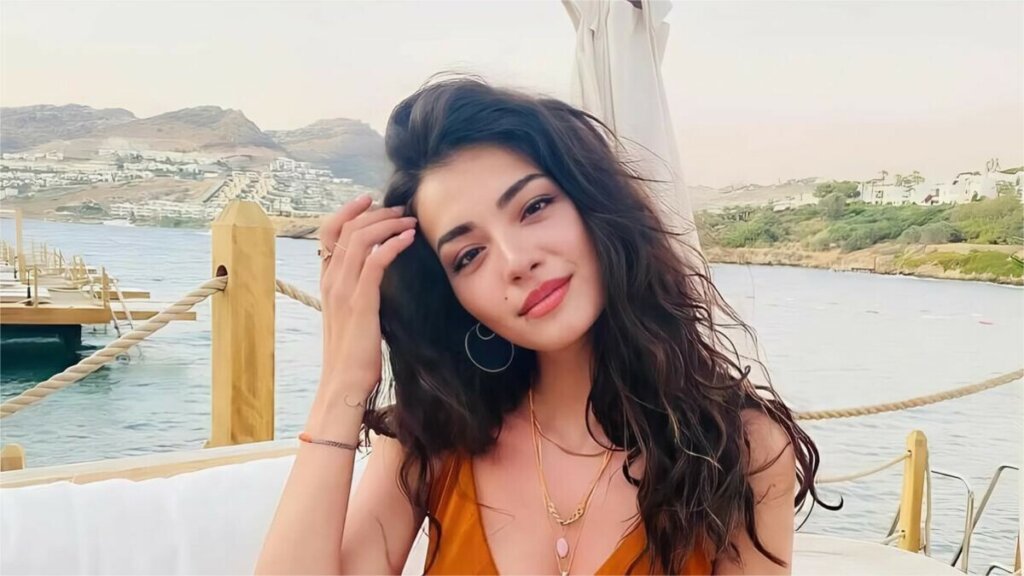 Турецкая актриса Мелиса Аслы Памук впервые стала мамой