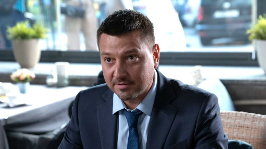 Петр Кислов женился на своей ученице: третья жена годится актеру в дочки