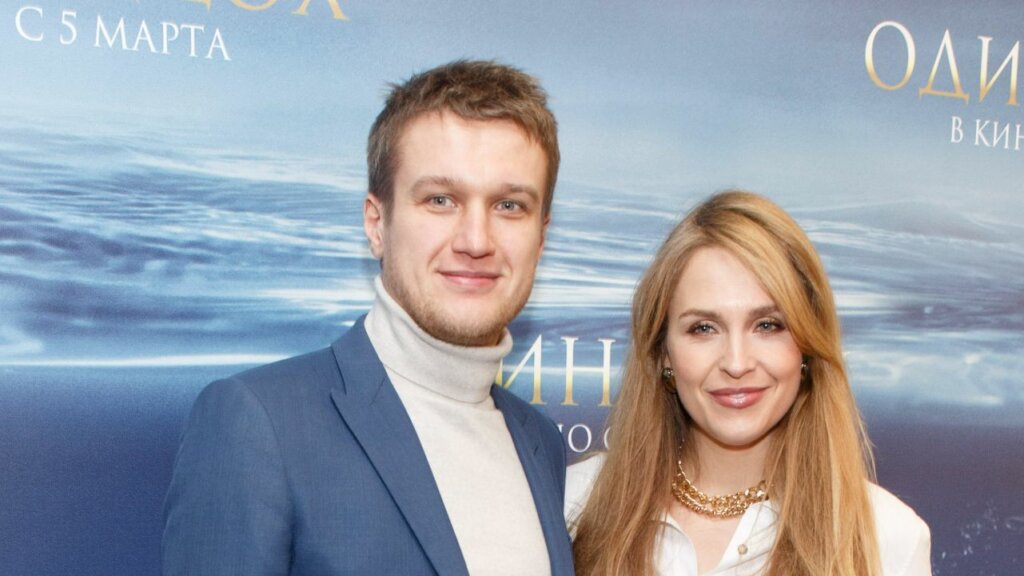 Анатолий Руденко и Елена Дудина сообщили о грядущем пополнении в семье