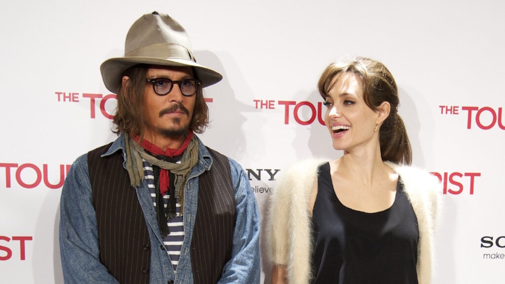 Инсайдеры: Анджелина Джоли и Джонни Депп тайно встречаются