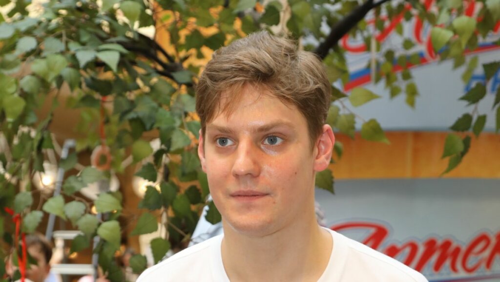 30-летний сын Олега Табакова не спешит жениться: и вот почему