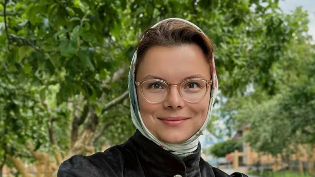 Молодая жена Евгения Петросяна забрала детей и уехала из Москвы: ждала этот день