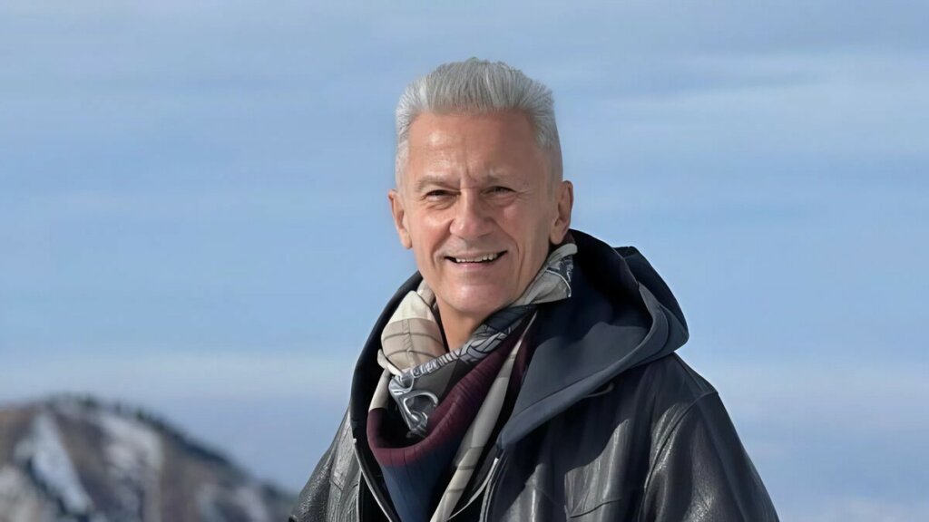 65-летний Олег Меньшиков выглядит на 20 лет моложе: и вот почему