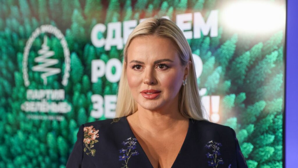 Жених довел до слез Анну Семенович: подробности случившегося