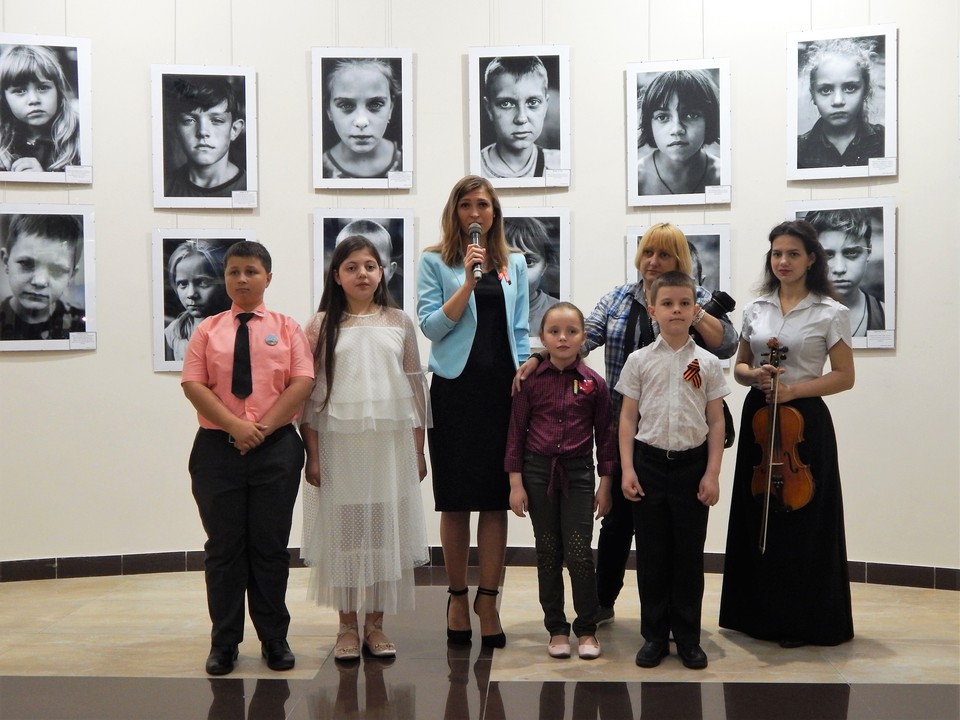 С 2014 года Ирина Лашкевич работает военным корреспондентом в Донецке