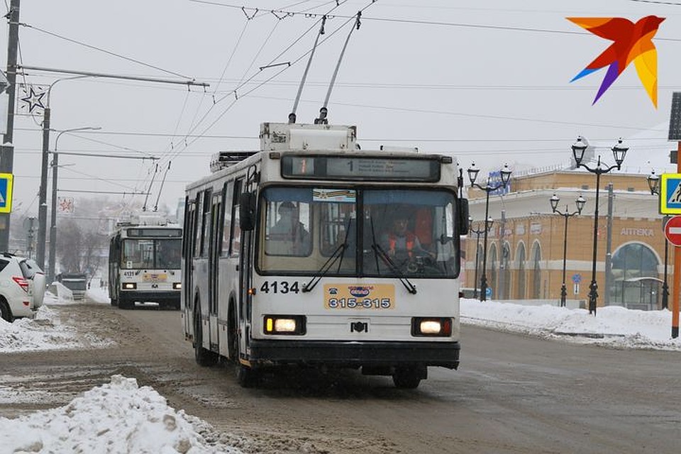 Фото женщин в автобусах и маршрутках без трусов