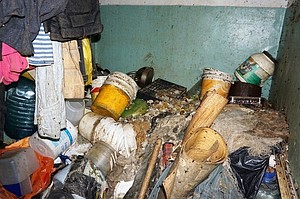 dva-parnya-i-blondinka-na-yahte-a-potom-na-beregu-prislannie-porno-foto-lyubitelskie