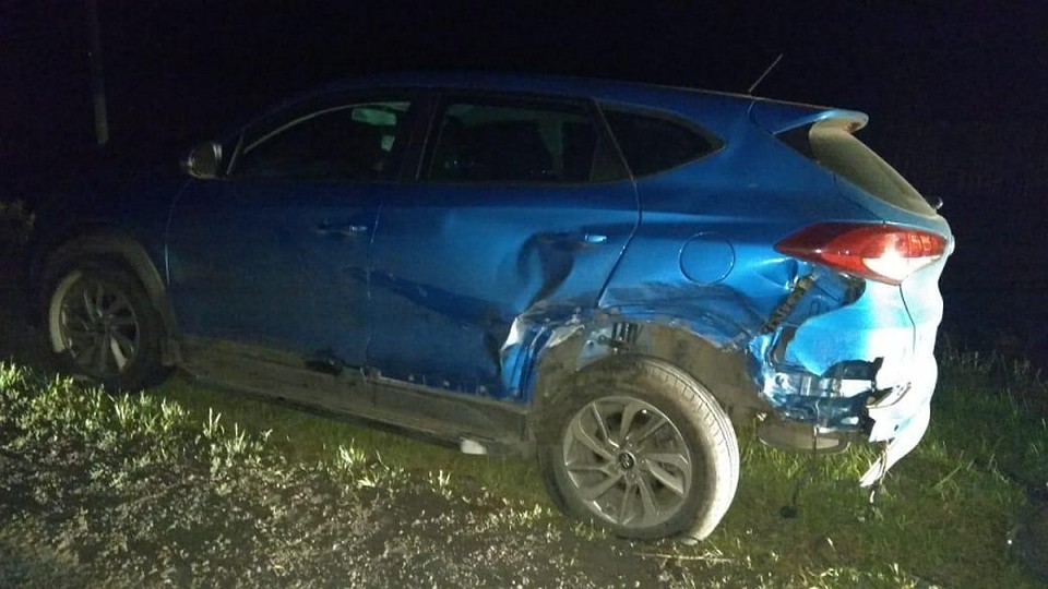 Кадры разбитой в рыльском районе. Кадры разбитой в рыльском районе. Кадры разбитой в рыльском районе. Кадры разбитой в рыльском районе. Разбитый hyundai tucson.