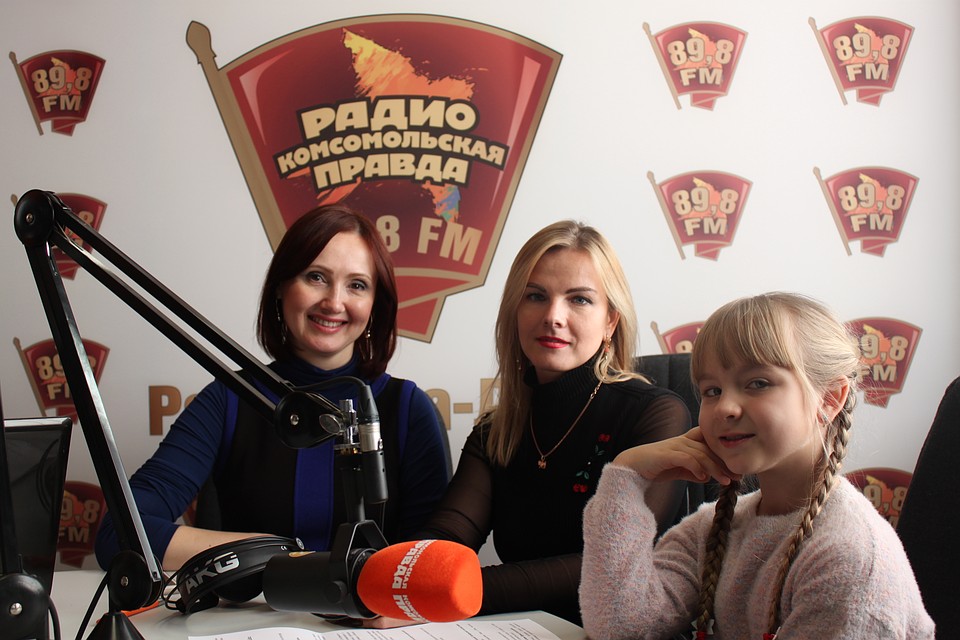 Человек занимается легкой атлетикой. Легкая атлетика алтайский край. Легкоатлетический праздник енисей-батюшка. Определились победители. Определились победители.