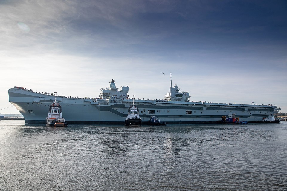 Британский авианосец за $4,1 млрд сломался из-за воды Фото: Kenny Smith / Defence Imagery gov.uk