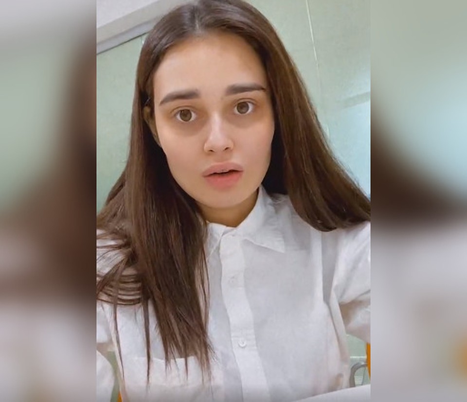 Певица призналась, что проблемы с телом были и из-за того, что она очень любит фаст-фуд и часто там питалась.