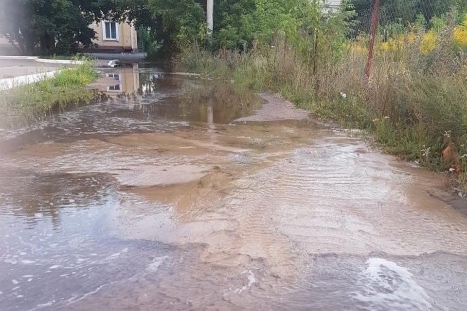 пробилась из под земли вода. пробилась из под земли вода и родился родничок разбор предложения. пробилась из под земли вода. природный родник. республика алтай природное явление сели.