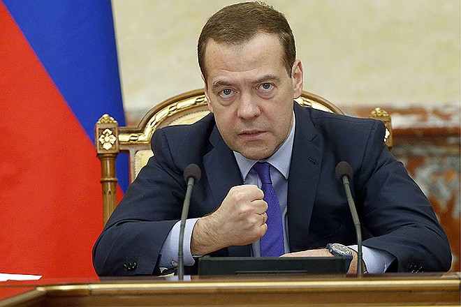 11 марта 2016 года. Премьер-министр РФ Дмитрий Медведев на заседании правительственной комиссии по ситуации в ТЭК Северного Кавказа. Фото: Дмитрий Астахов/пресс-служба правительства РФ/ТАСС