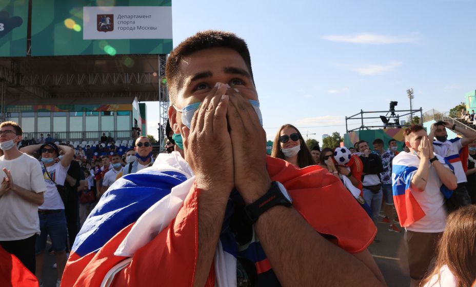 Сборная России дарит своим болельщикам шквал эмоций. Фото: Reuters