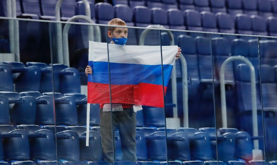 Болельщик сборной России на матче с Кипром